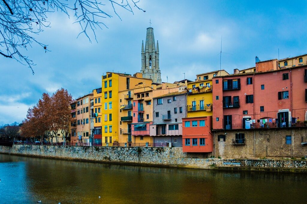 riverside girona